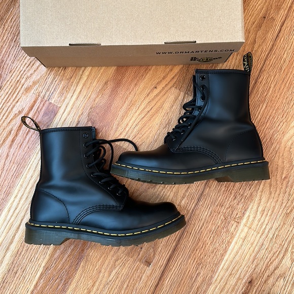 ❌SOLD❌ Dr. Martens 1460 W Airwair Leather Women's Size 7 Black Combat Boots Doc - Picture 6 of 11